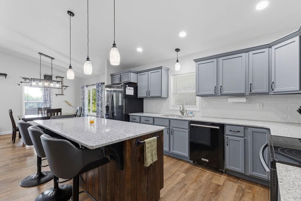 315 Harrington Avenue — photo 11
