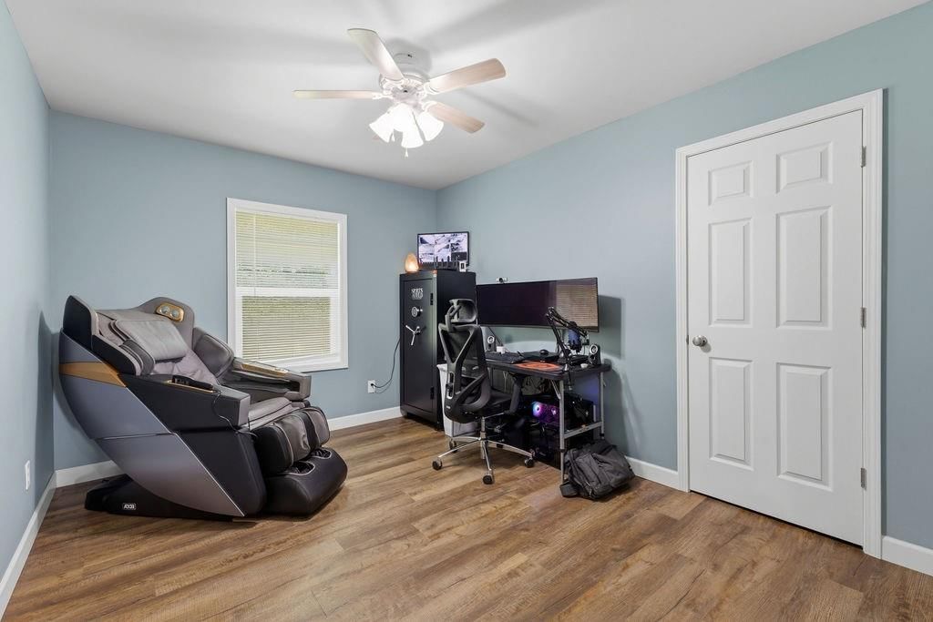 315 Harrington Avenue — photo 18