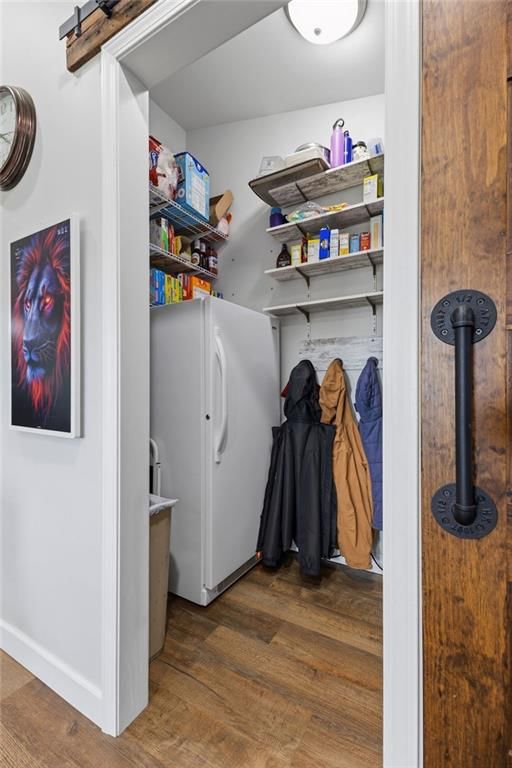 315 Harrington Avenue — photo 21