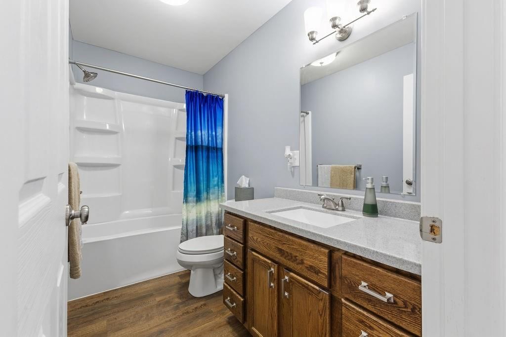 315 Harrington Avenue — photo 22