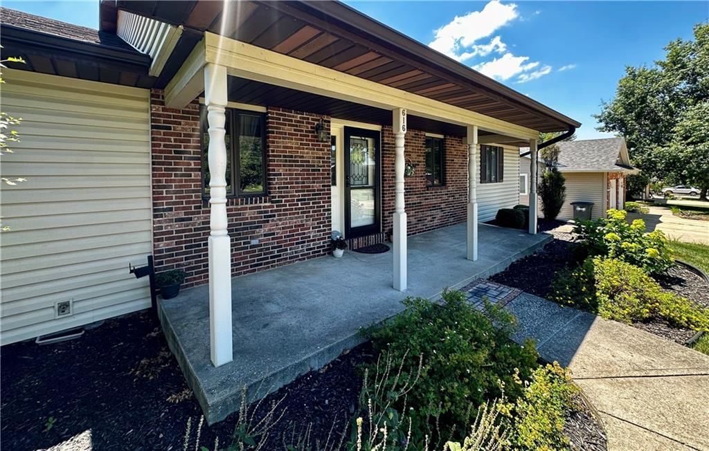 616 Pierce Avenue — photo 5