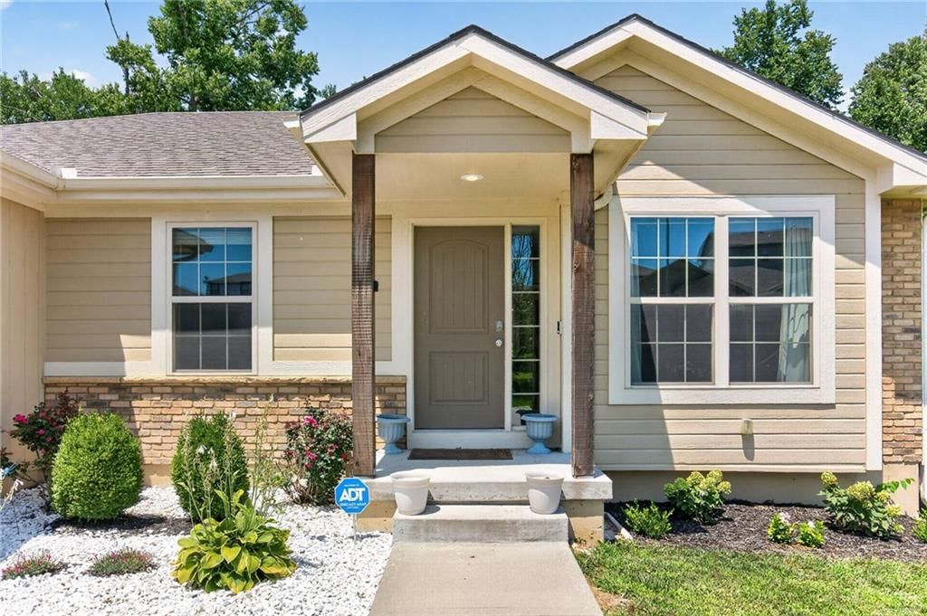 1308 NW Hilltop Lane — photo 4