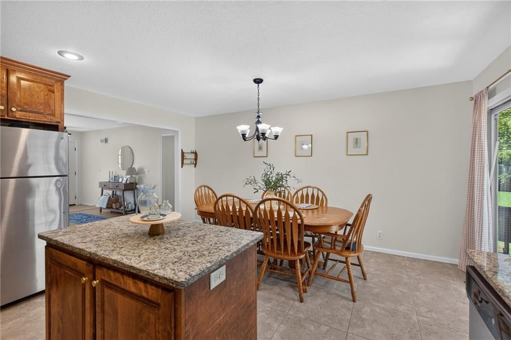 1308 NW Hilltop Lane — photo 9