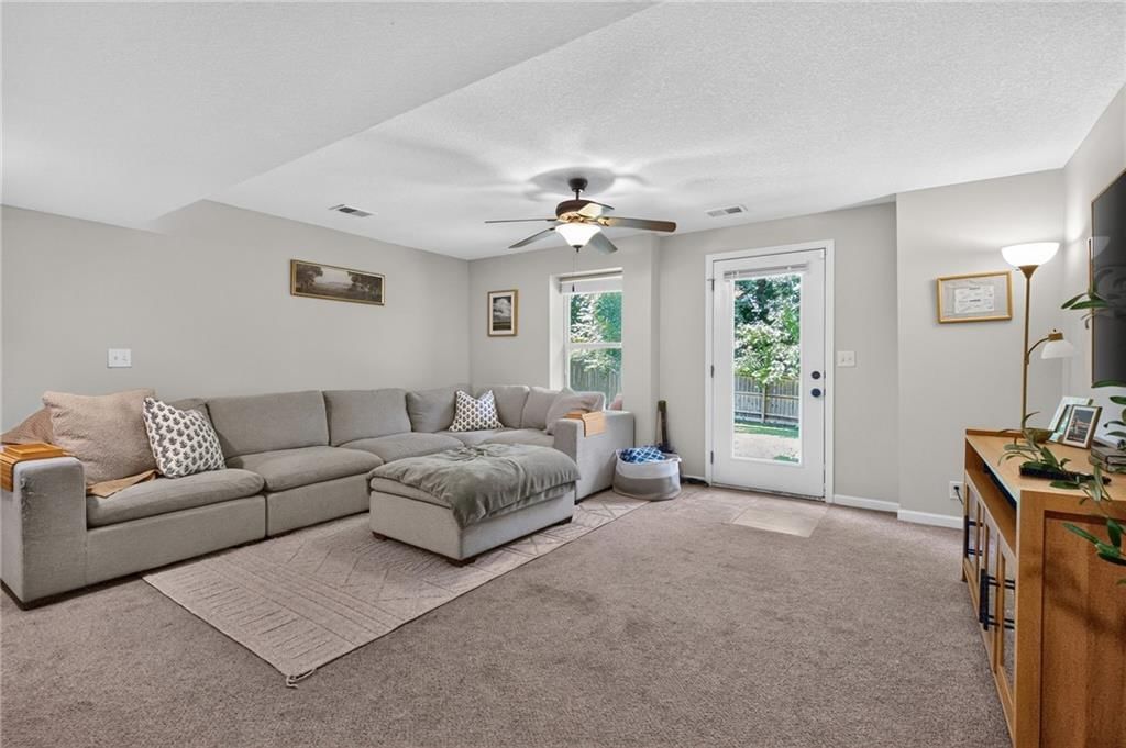 1308 NW Hilltop Lane — photo 26