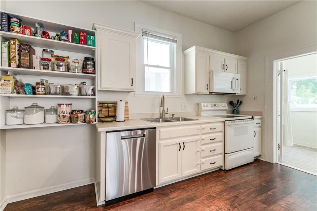 215 Pine Street — photo 18