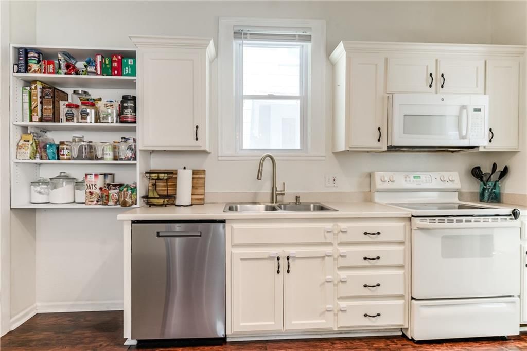 215 Pine Street — photo 19