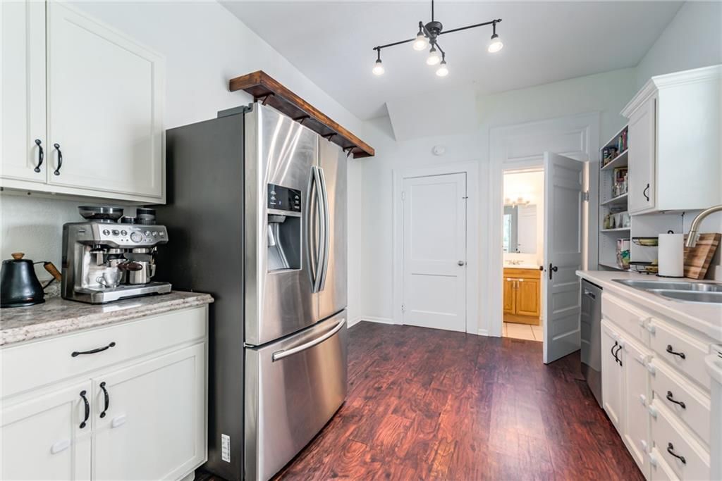215 Pine Street — photo 20