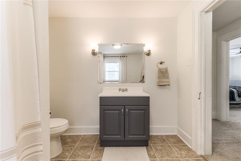 215 Pine Street — photo 36