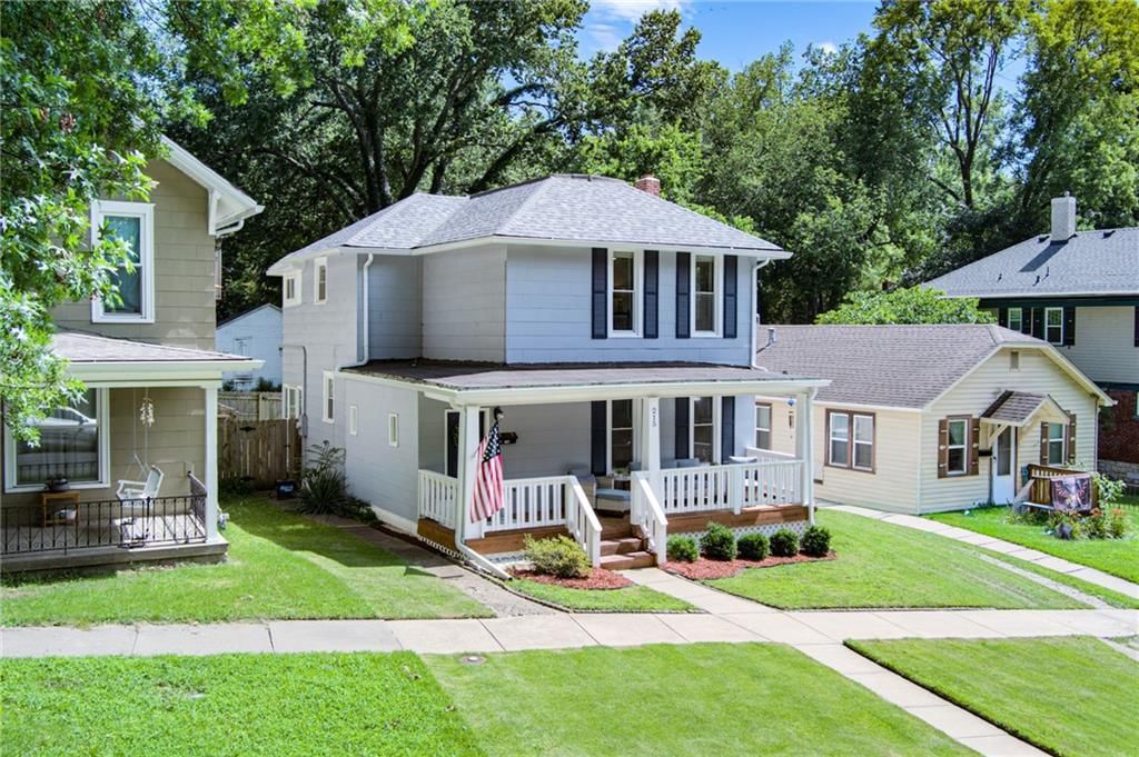 215 Pine Street — photo 47