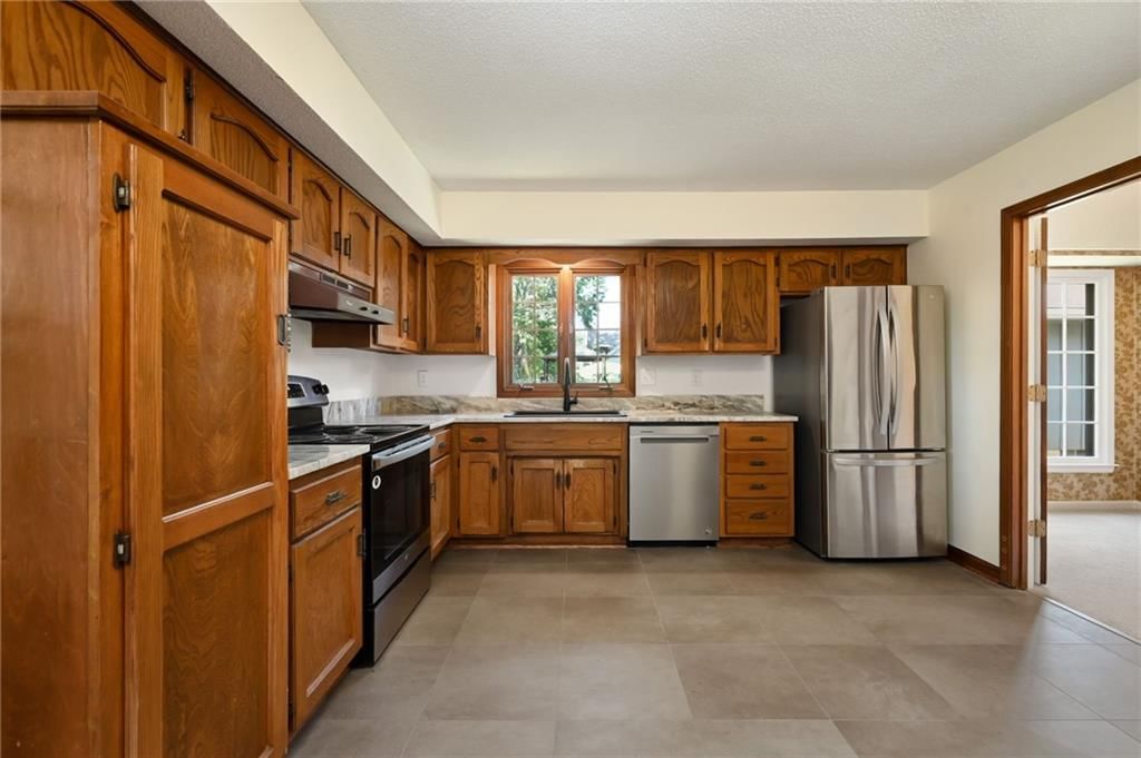 13711 W 69th Street — photo 8