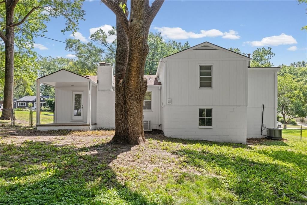 5808 Mackey Street — photo 29