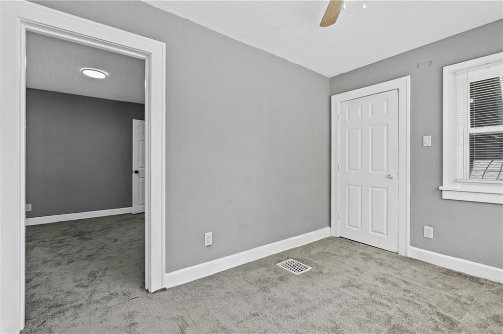 5820 Prospect Avenue — photo 28