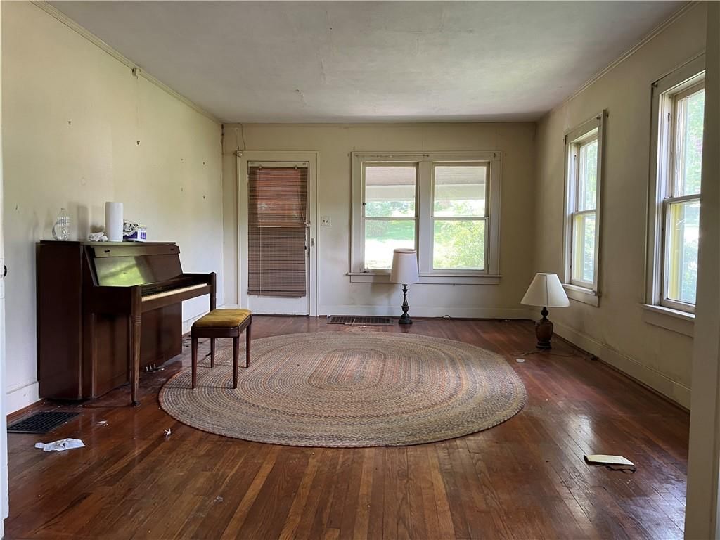 8603 Robinson Street — photo 4