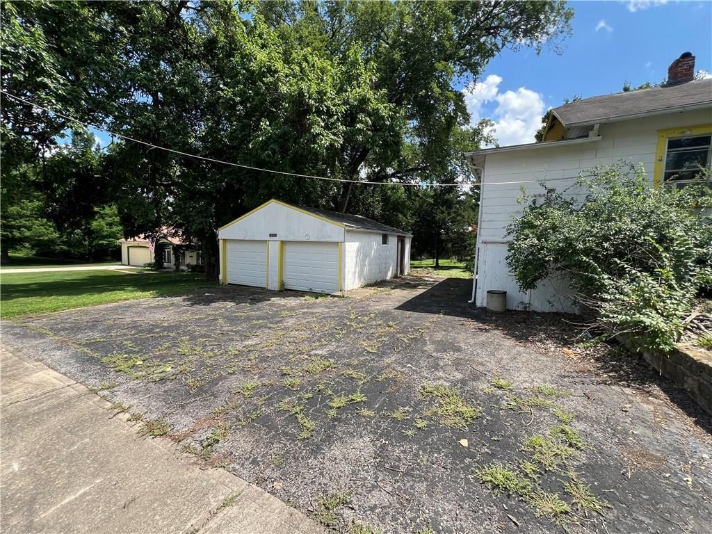 8603 Robinson Street — photo 18