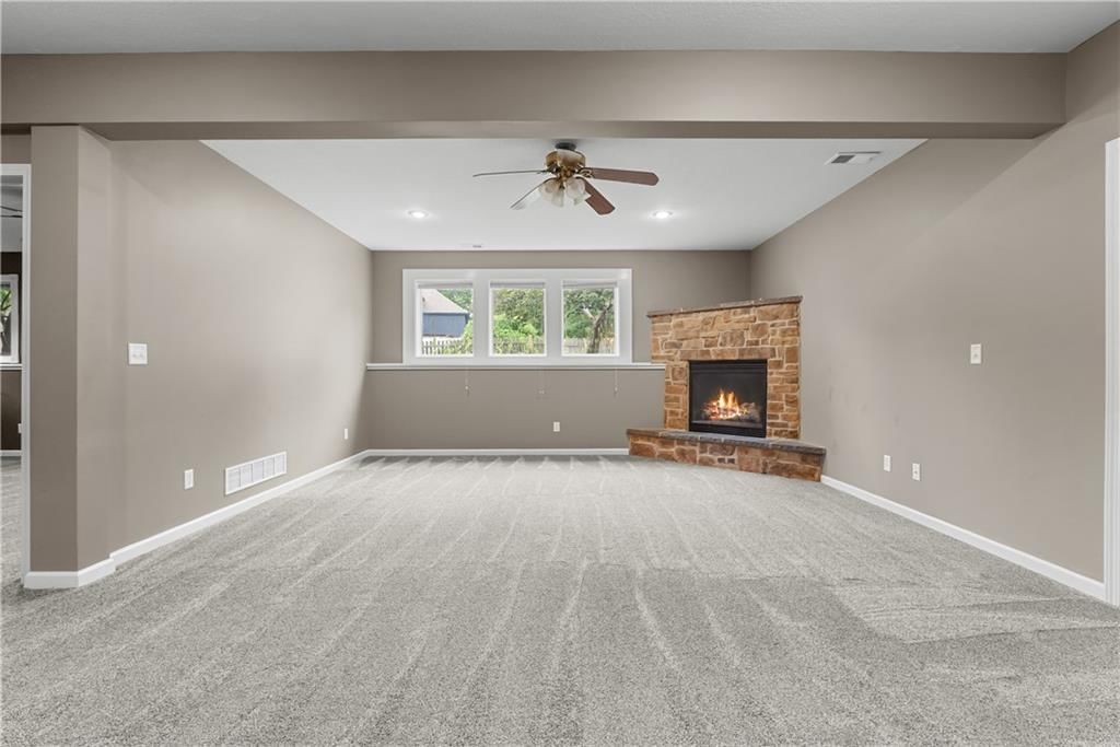 1202 NW Burr Oak Lane — photo 31