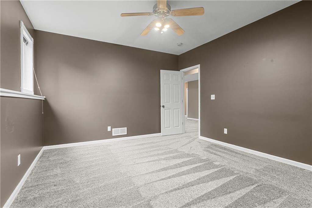 1202 NW Burr Oak Lane — photo 34