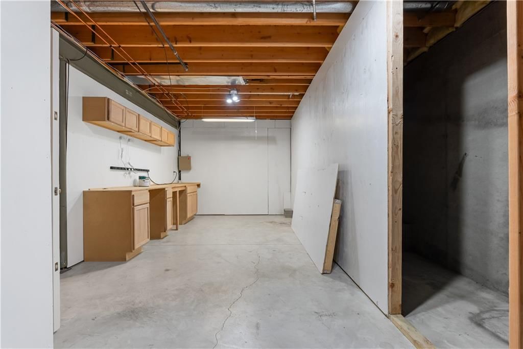 1202 NW Burr Oak Lane — photo 37