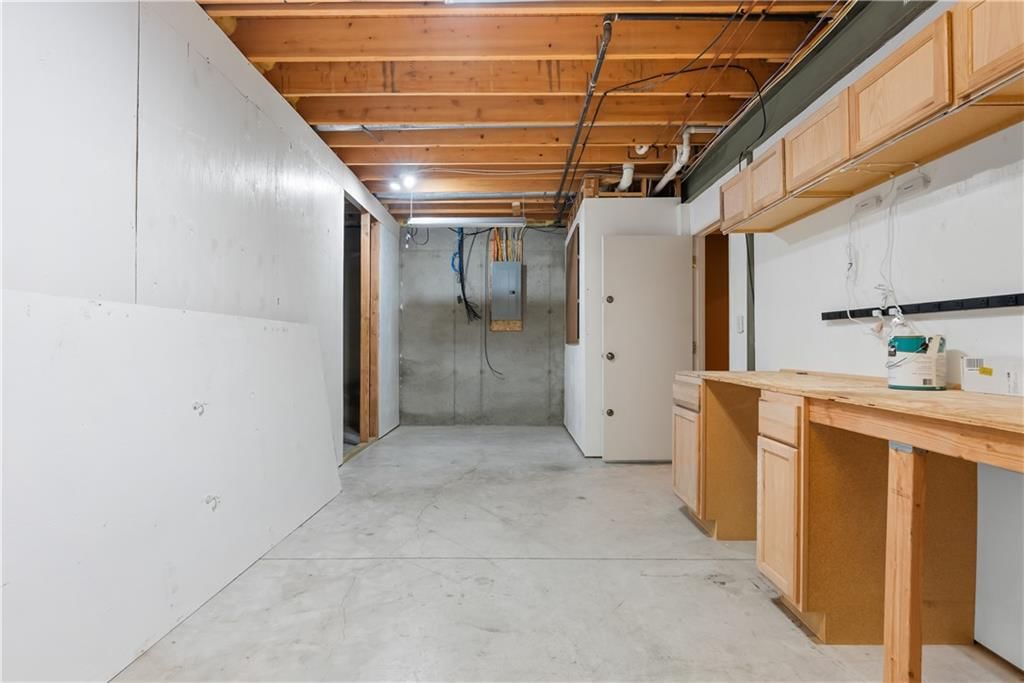 1202 NW Burr Oak Lane — photo 38