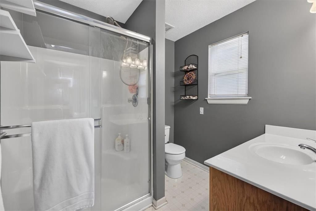 1028 N Crest Drive — photo 18