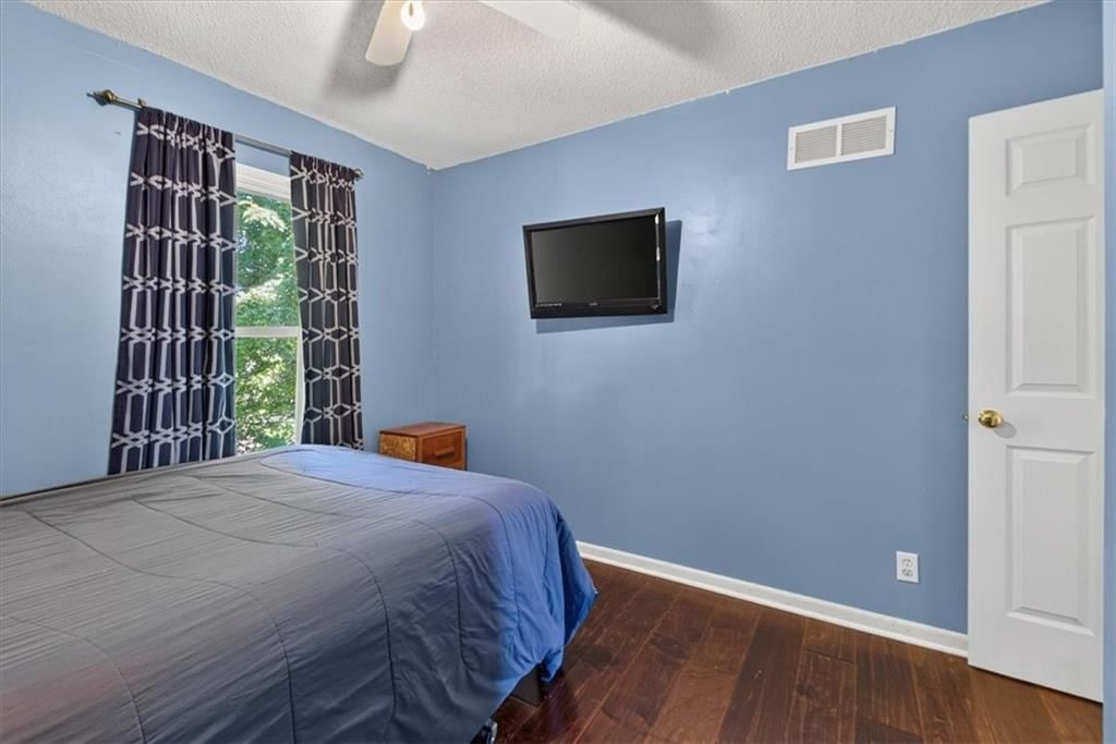 1028 N Crest Drive — photo 20