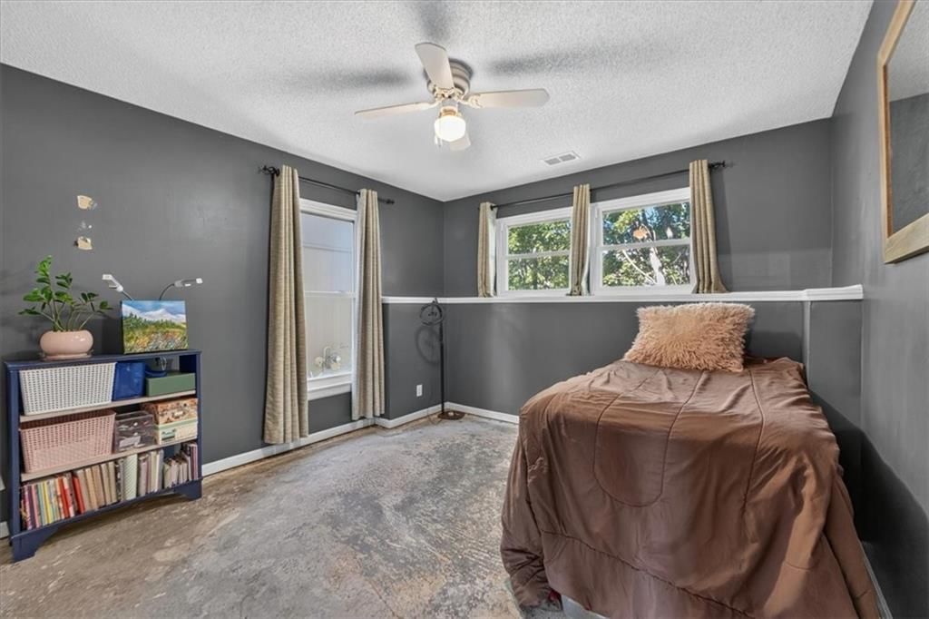 1028 N Crest Drive — photo 22