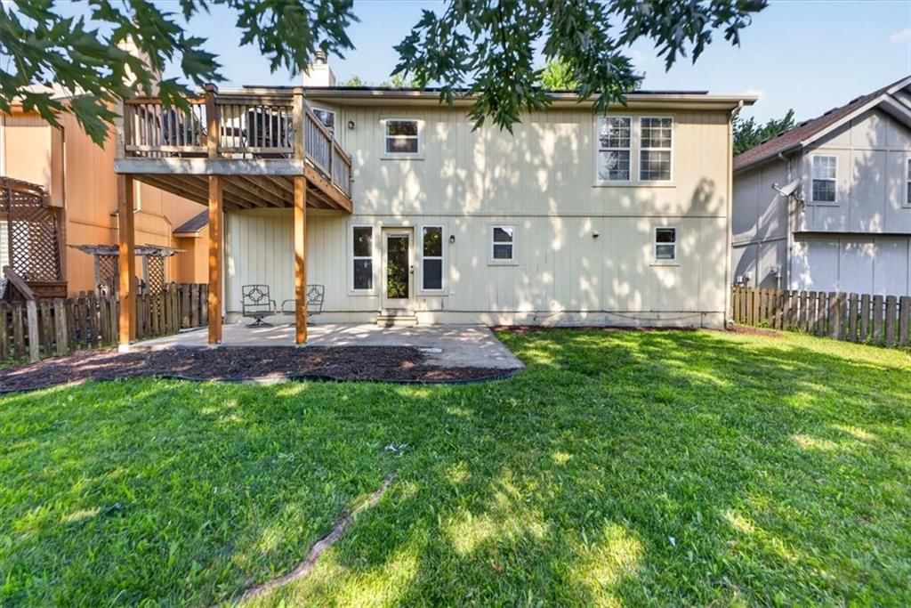 1028 N Crest Drive — photo 29