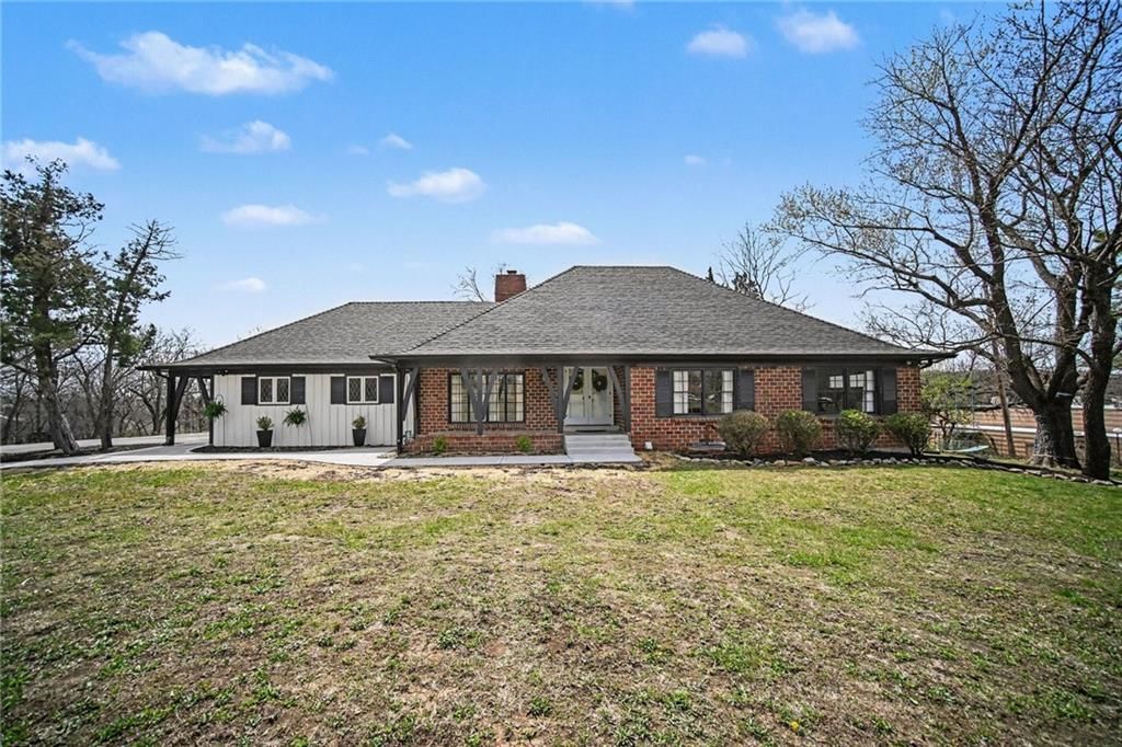 107 E Santa Fe Trail — photo 47