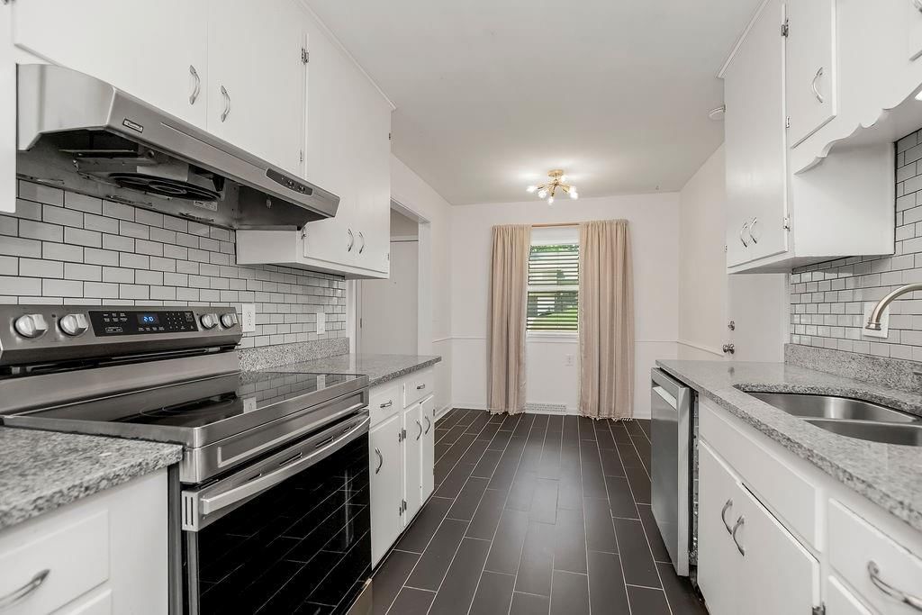 9733 Walnut Street — photo 12