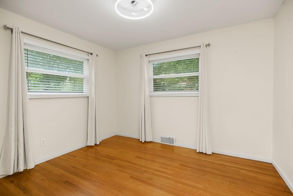 9733 Walnut Street — photo 13