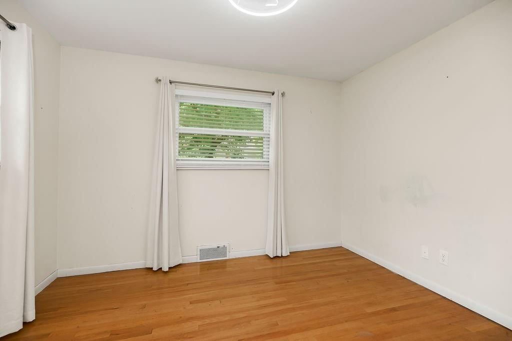 9733 Walnut Street — photo 14