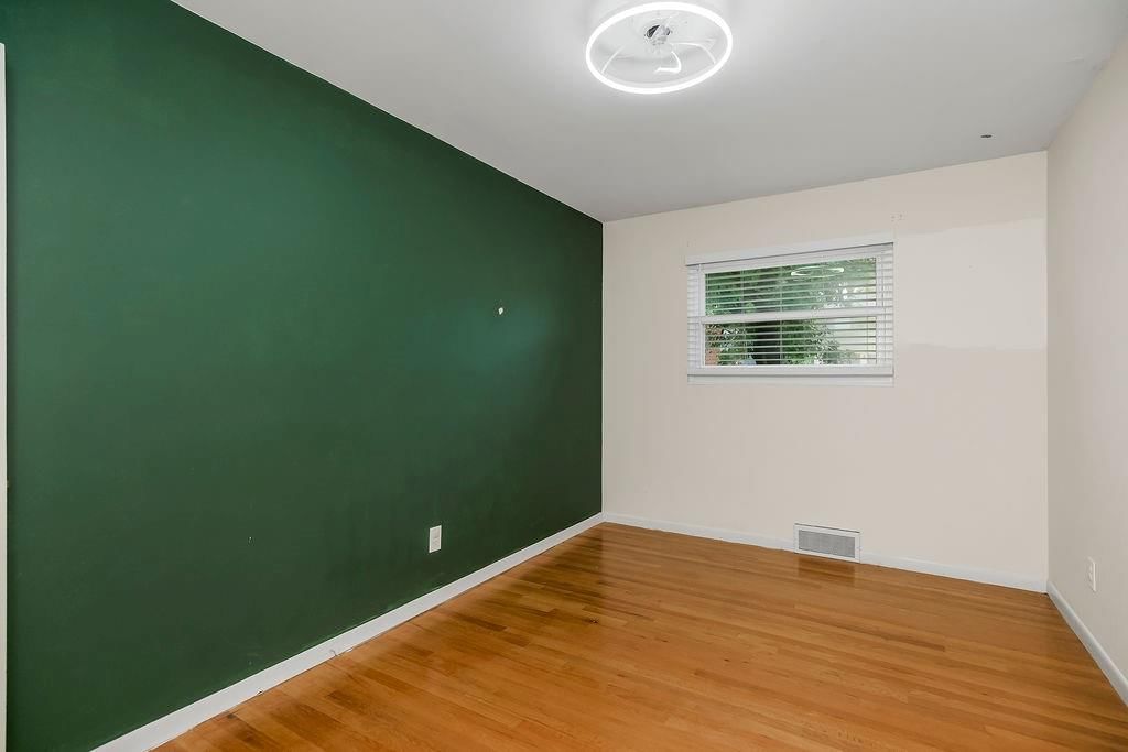 9733 Walnut Street — photo 16