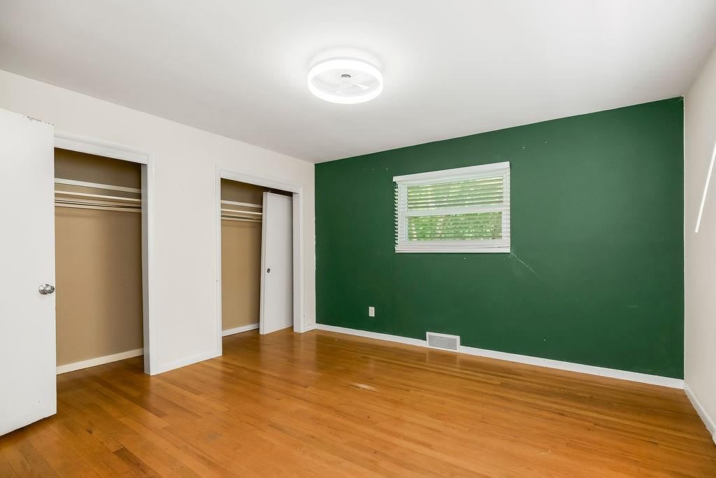 9733 Walnut Street — photo 17