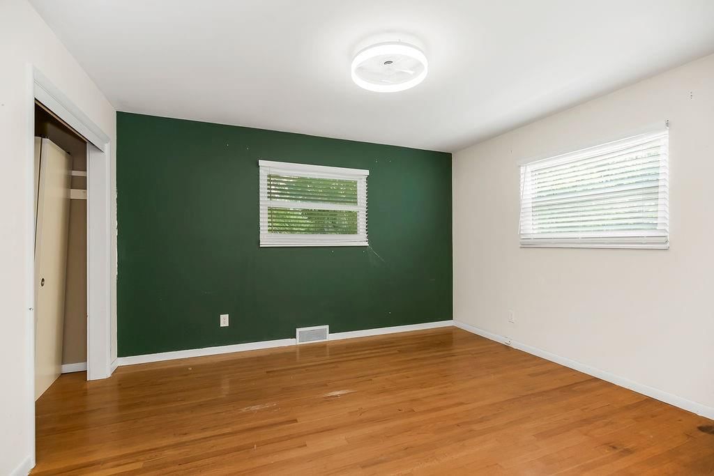9733 Walnut Street — photo 18