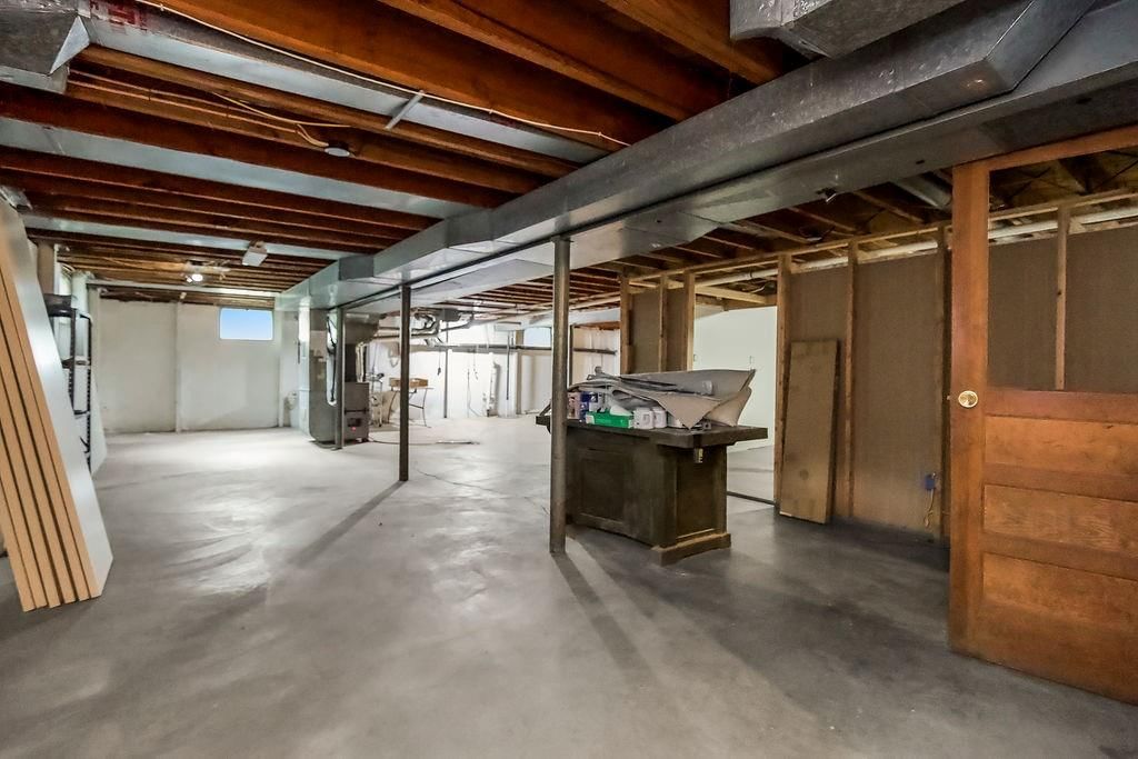 9733 Walnut Street — photo 22