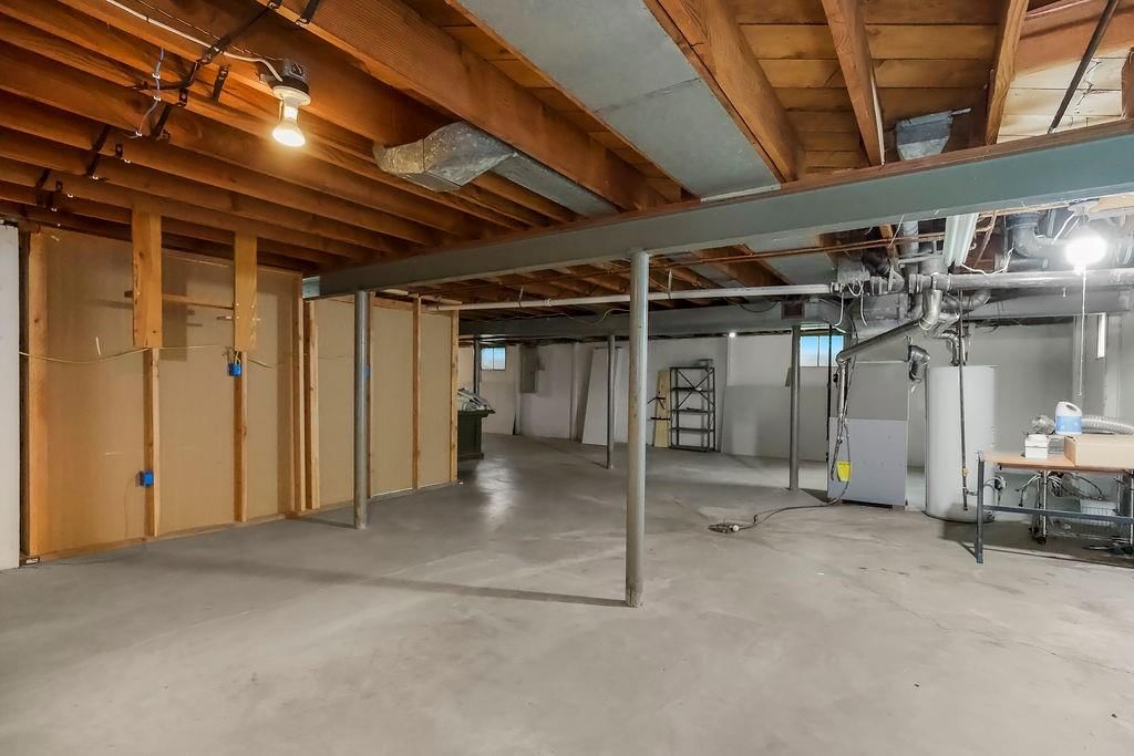 9733 Walnut Street — photo 23