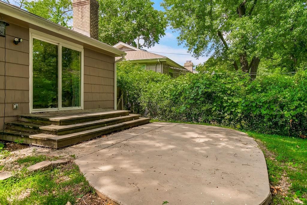 9733 Walnut Street — photo 30