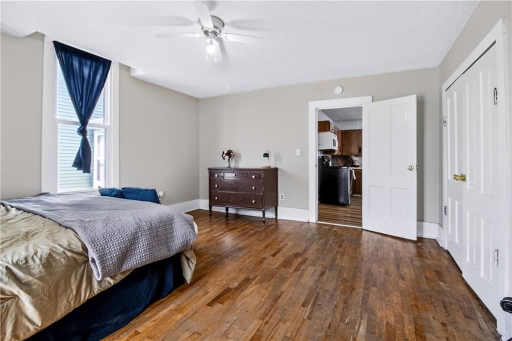 2203 Walnut Street — photo 11