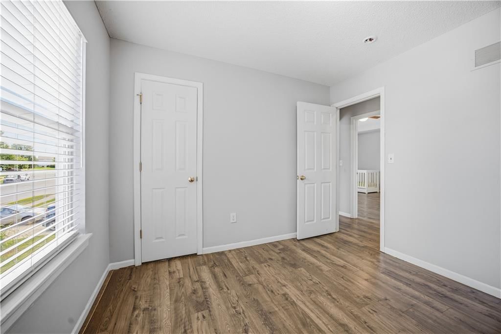 961 Oak Crest Drive — photo 10