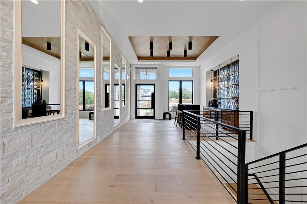Photo 10 of 69 - 11801 W 181ST Street, Overland Park, KS 66013