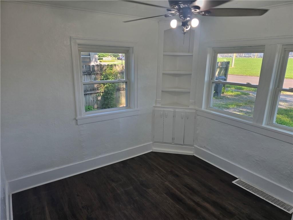 1719 W 3rd Street — photo 5