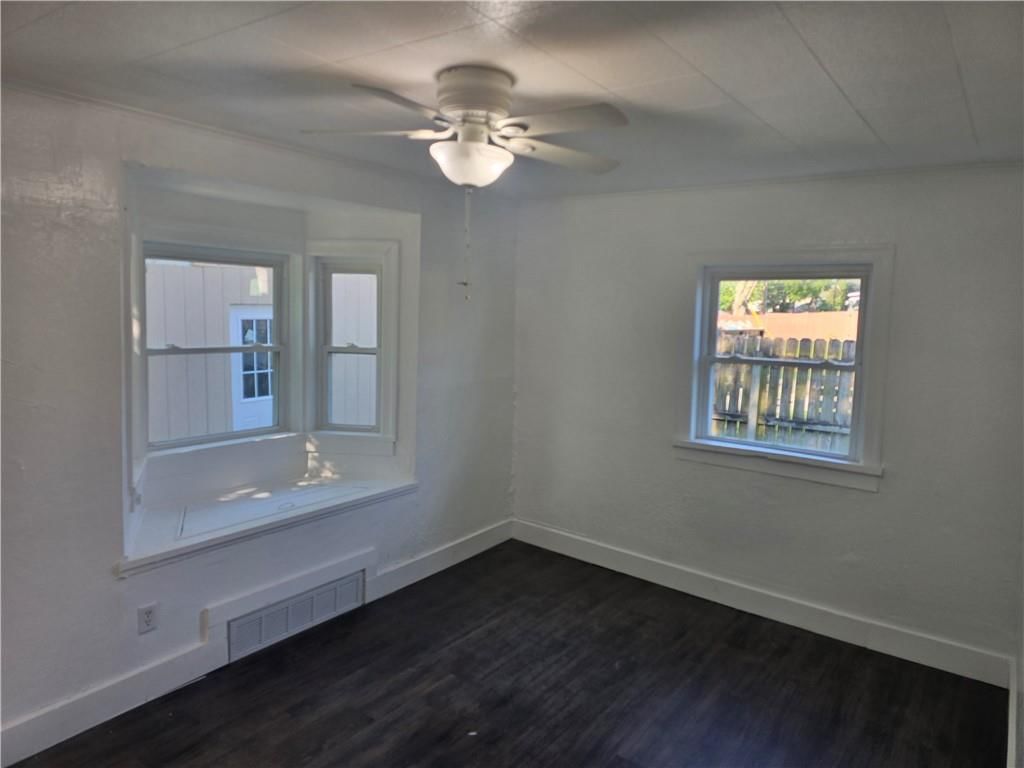 1719 W 3rd Street — photo 12