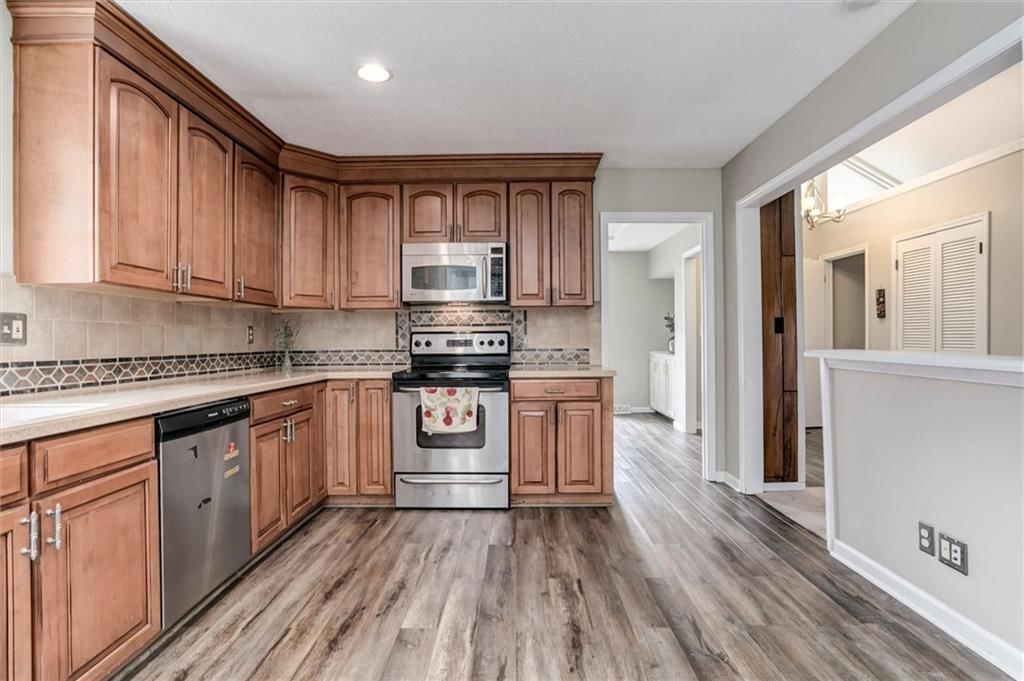 12315 W 100th Place — photo 8