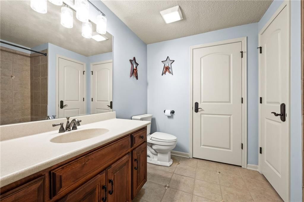 Photo 36 of 45 - 6019 NW 107th Street, Kansas City, MO 64154