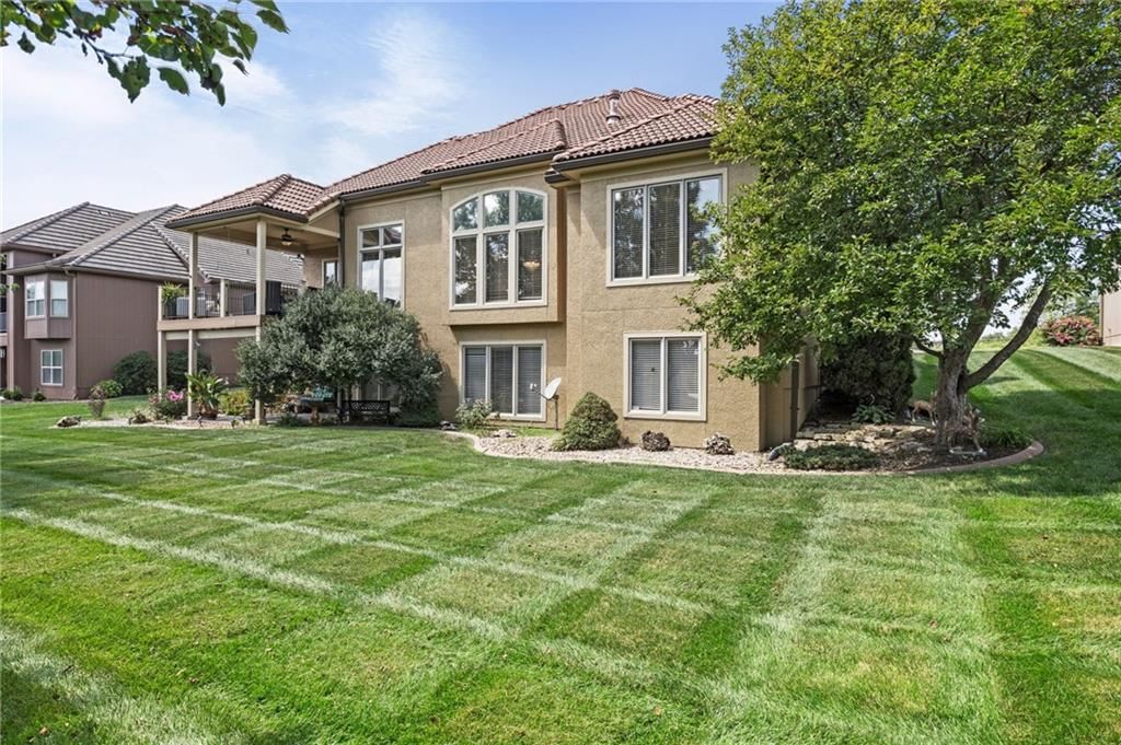 Photo 41 of 45 - 6019 NW 107th Street, Kansas City, MO 64154