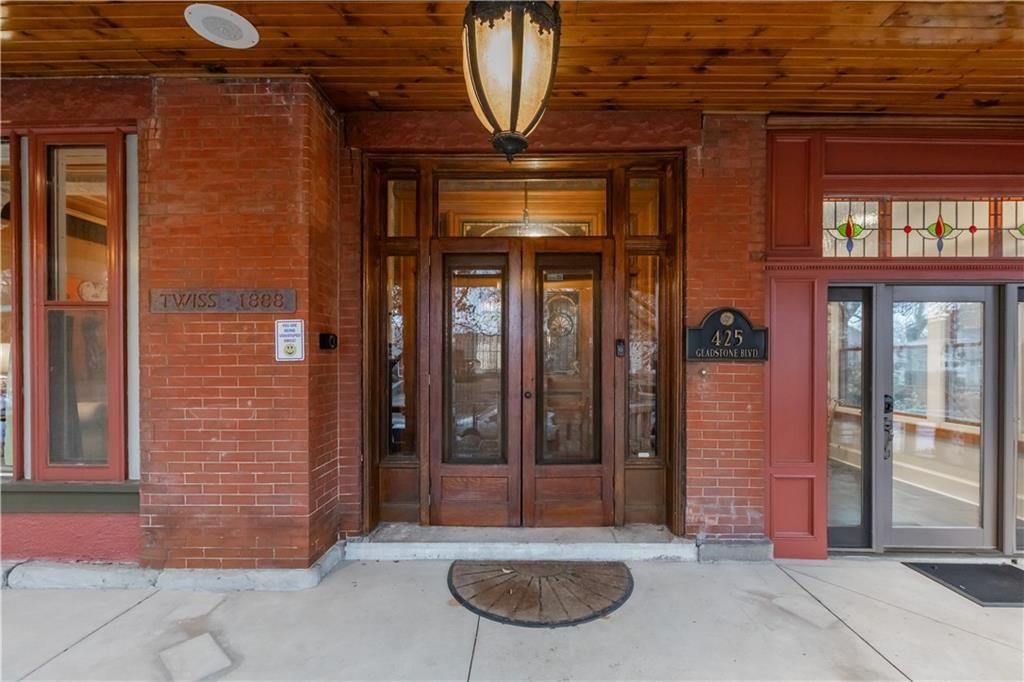 425 Gladstone Boulevard — photo 3