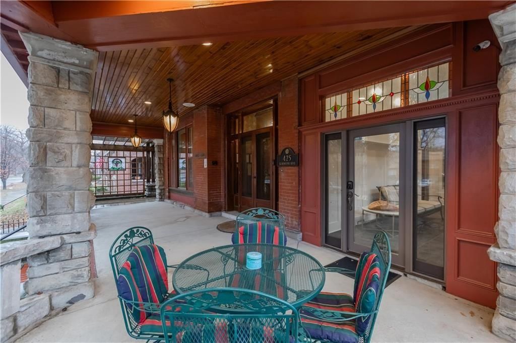 425 Gladstone Boulevard — photo 7