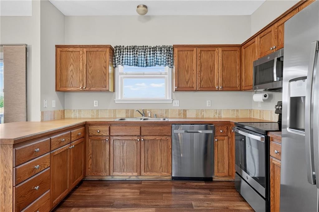 1121 Peach Street — photo 12