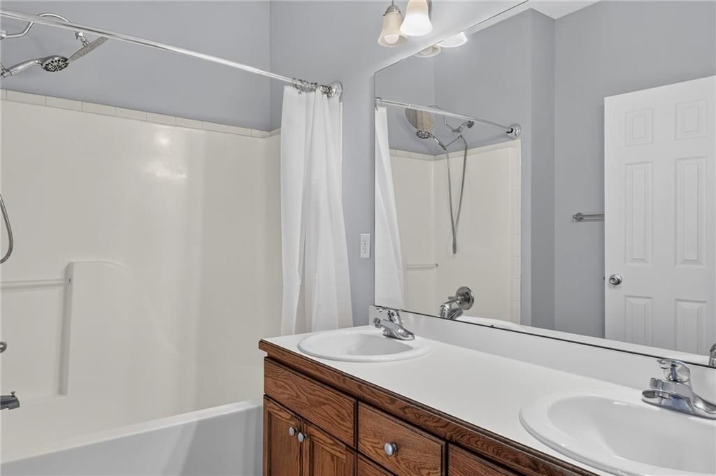 1121 Peach Street — photo 17