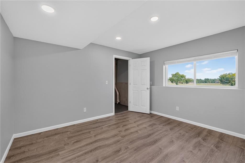 1121 Peach Street — photo 23