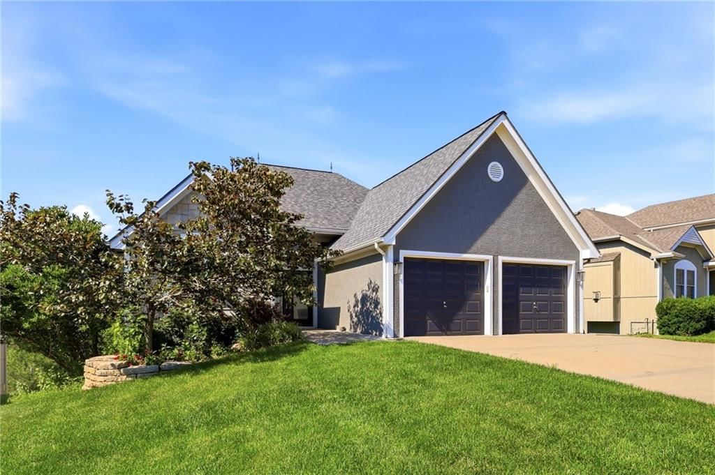 13718 BERGER Avenue — photo 3